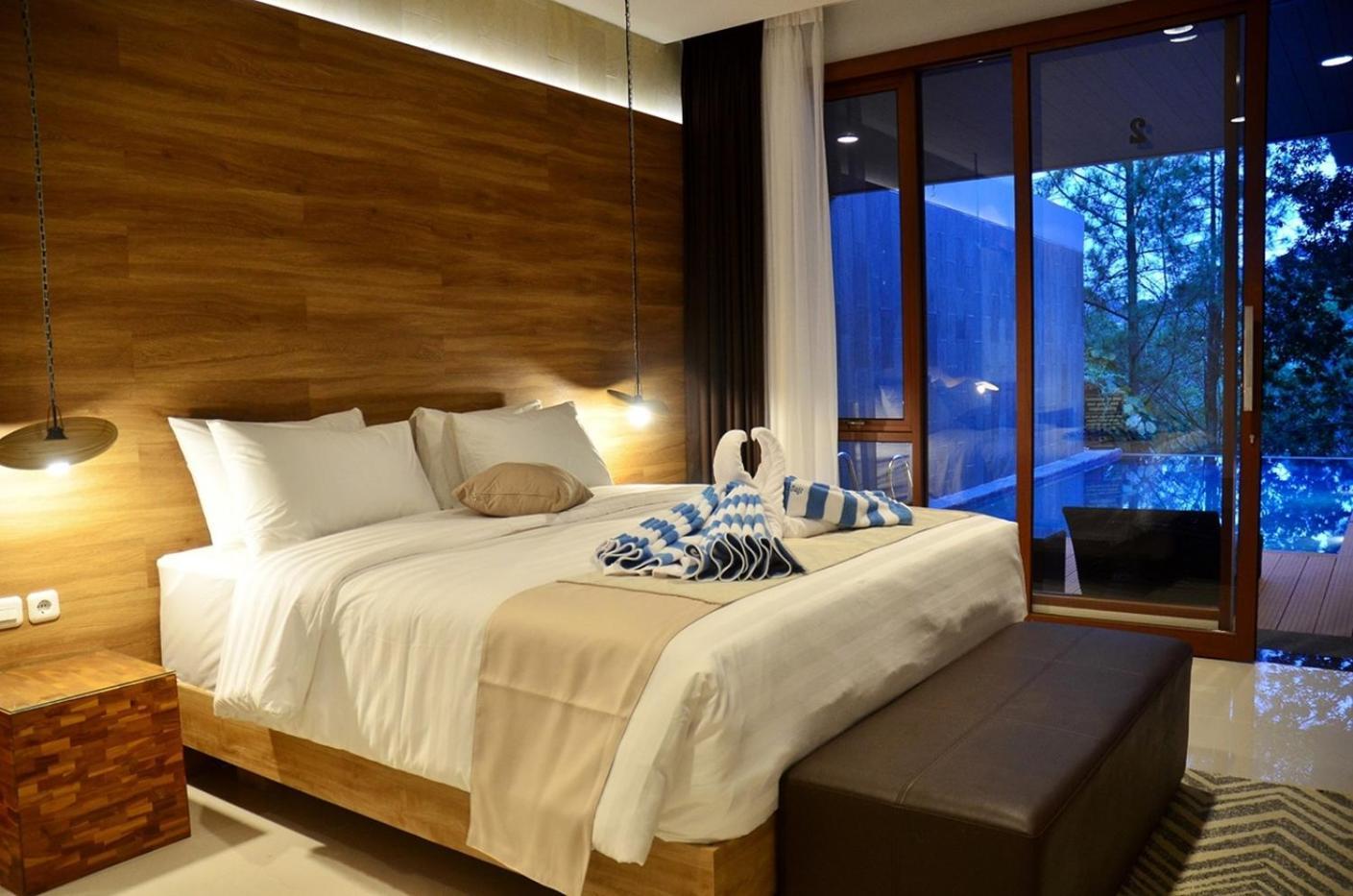 Asmaya Hill View Villa 7 Bedrooms With A Private Swimming Pool Bandung Extérieur photo