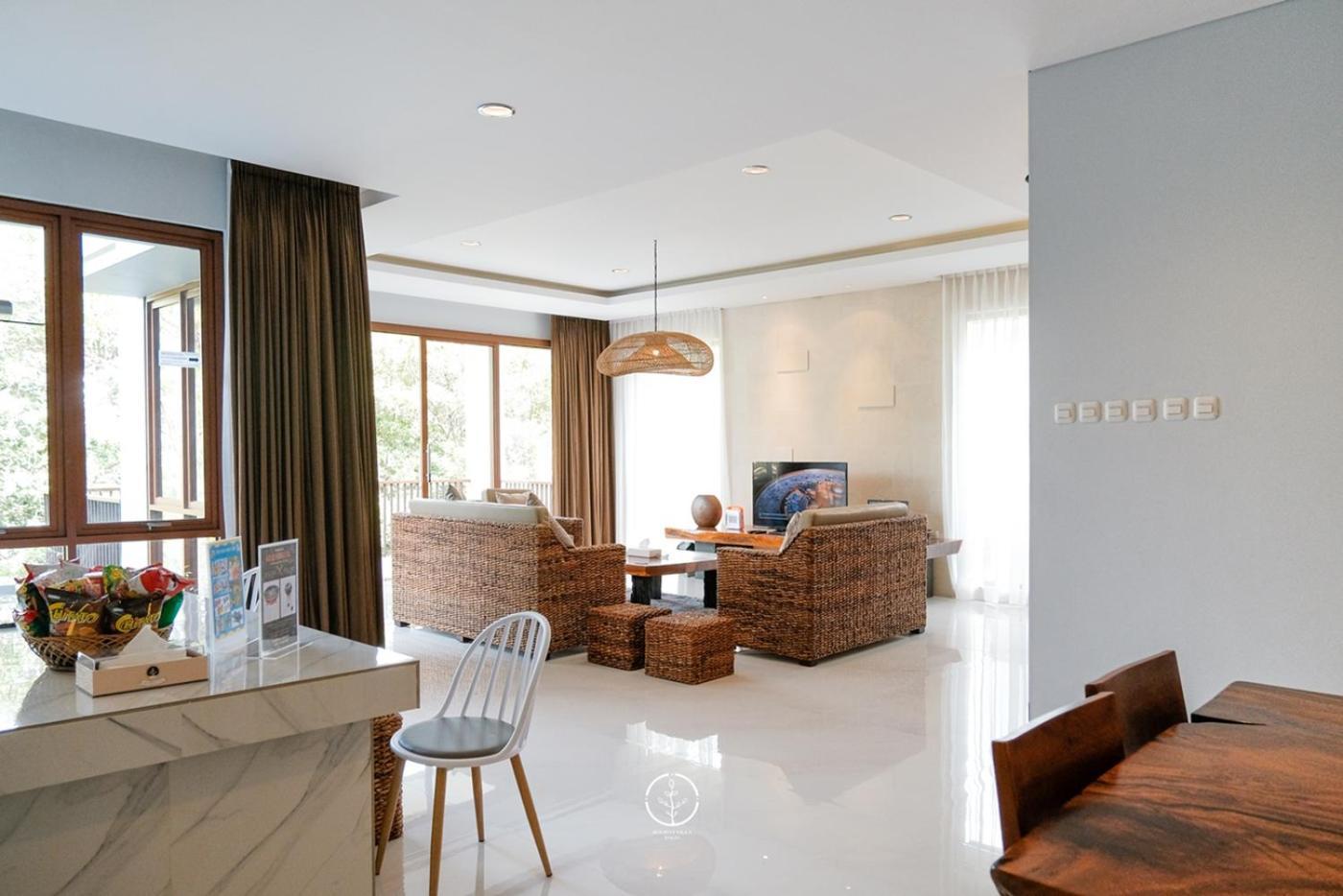 Asmaya Hill View Villa 7 Bedrooms With A Private Swimming Pool Bandung Extérieur photo