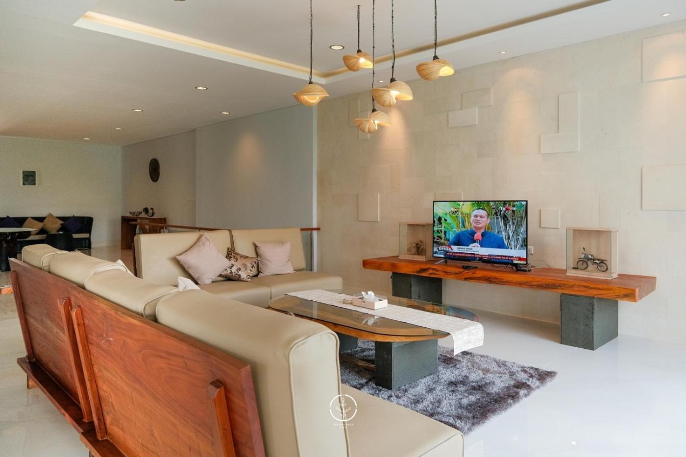Asmaya Hill View Villa 7 Bedrooms With A Private Swimming Pool Bandung Extérieur photo